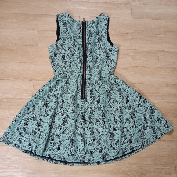 SOLD Heart Soul Sz L Mint Lace Sleeveless Mini Skater Dress - Picture 3 of 6